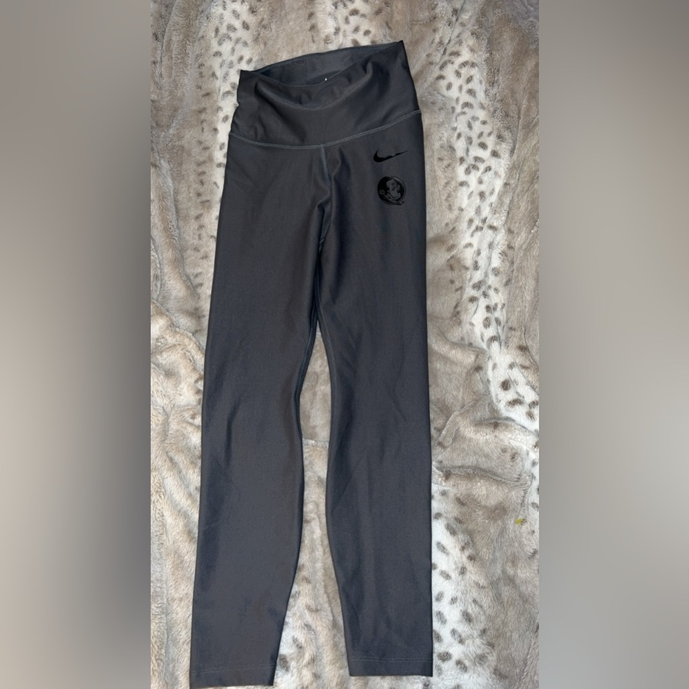 Nike leggings